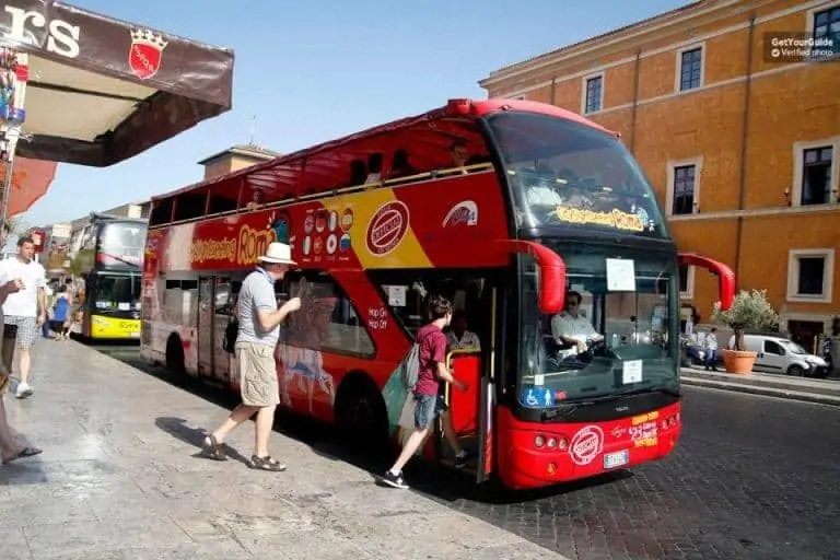 אוטובוס תיירים ברומא