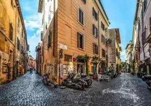 להשכיר אופנוע ברומא