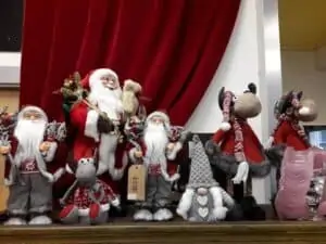 אווירת כריסמס ברומא - שווקים וחנויות חג המולד