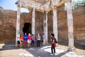 סיור מאורגן בטיבולי