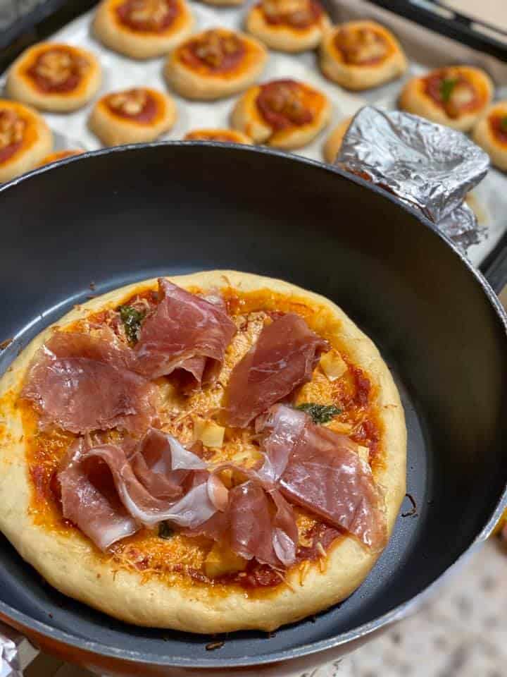 פיצה במחבת מתכון