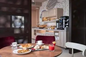Adesso Hotel
