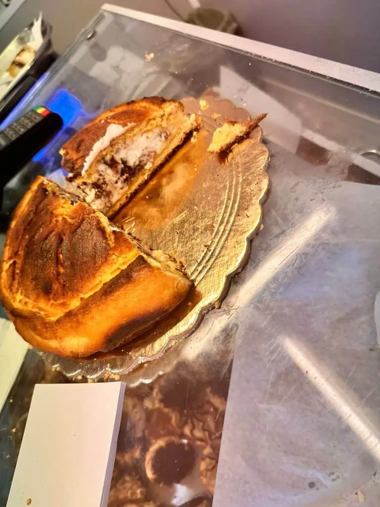 מאפיית העוגות השרופות ברומא