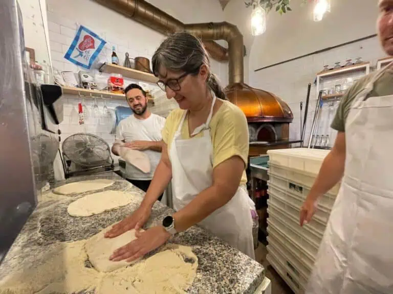 סדנא להכנת פיצה נפוליטנית ברומא