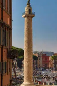 עמוד הקיסר טריאנוס - COLUMN OF TRAJAN ברומא