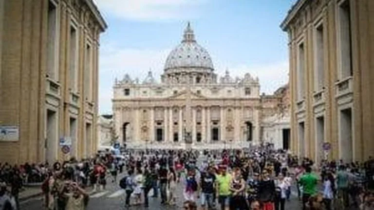 Saint Peter Basilica - כיכר פטרוס הקדוש ברומא